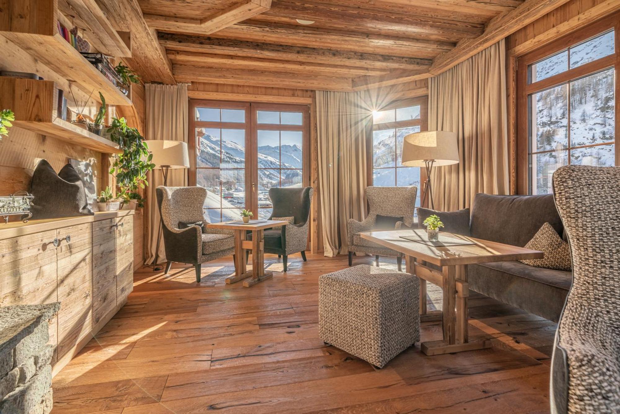 Burghotel Alpengluehn Hotel