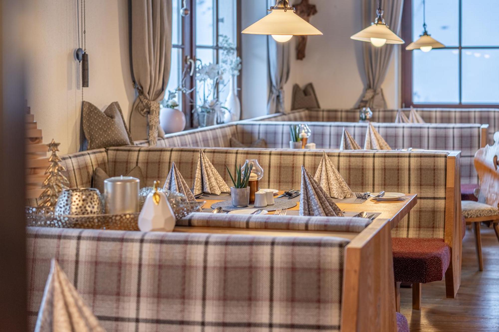 Burghotel Alpengluehn Hotel 3*